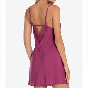NWT LINEA DONATELLA size medium lingerie teddy dress chemise slip dress